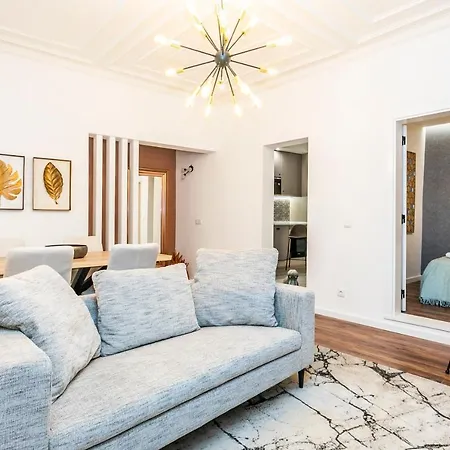 Lively 2 Bedroom In Iconic Alfama! Apartment