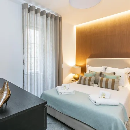 Lively 2 Bedroom In Iconic Alfama! Apartment