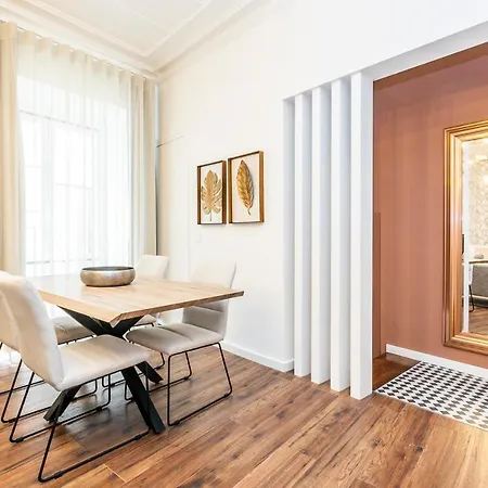 Lively 2 Bedroom In Iconic Alfama! Apartment