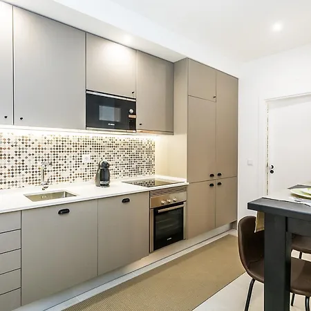 Apartment Lively 2 Bedroom In Iconic Alfama!